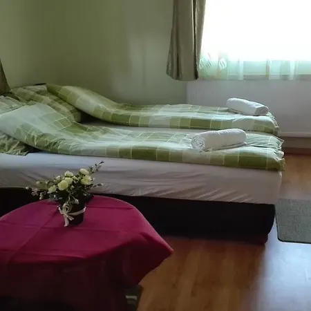 Tibor Barát Affittacamere *