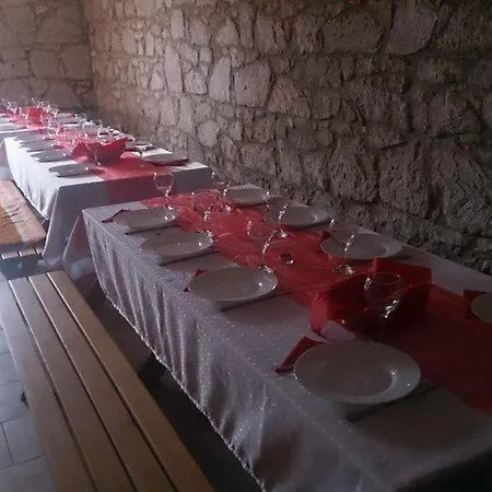 Tibor Barát Affittacamere *